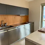 شقة Luxury Seafront Penthouse With Private Pool & Breathtaking Panoramic Sea Views