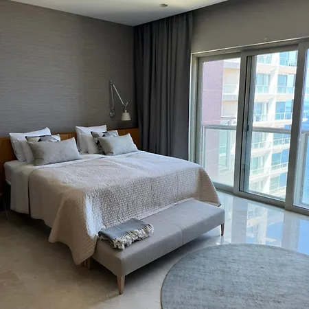 아파트 Luxury Seafront Penthouse With Private Pool & Breathtaking Panoramic Sea Views 슬리에마