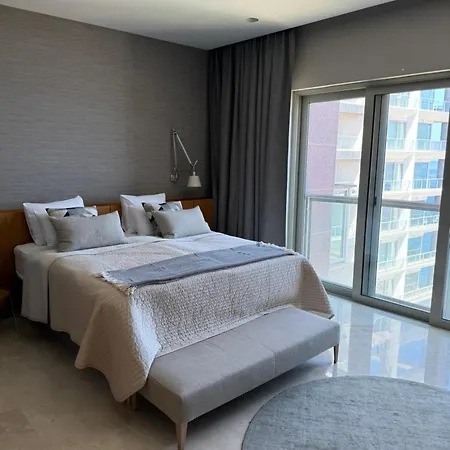 Luxury Seafront Penthouse With Private Pool & Breathtaking Panoramic Sea Views * Sliema