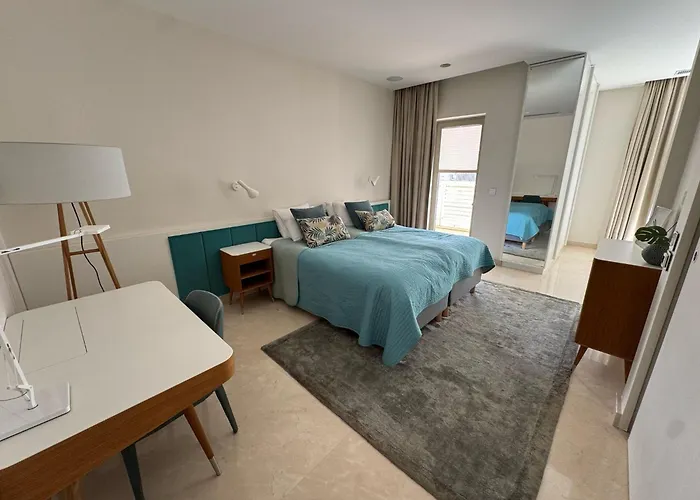 Luxury Seafront Penthouse With Private Pool & Breathtaking Panoramic Sea Views 슬리에마